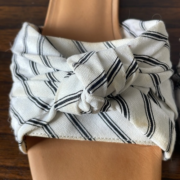 Joie, euro 38.5 US 7-7.5, women’s striped fabric and leather flat slip-on sandal - Picture 4 of 11